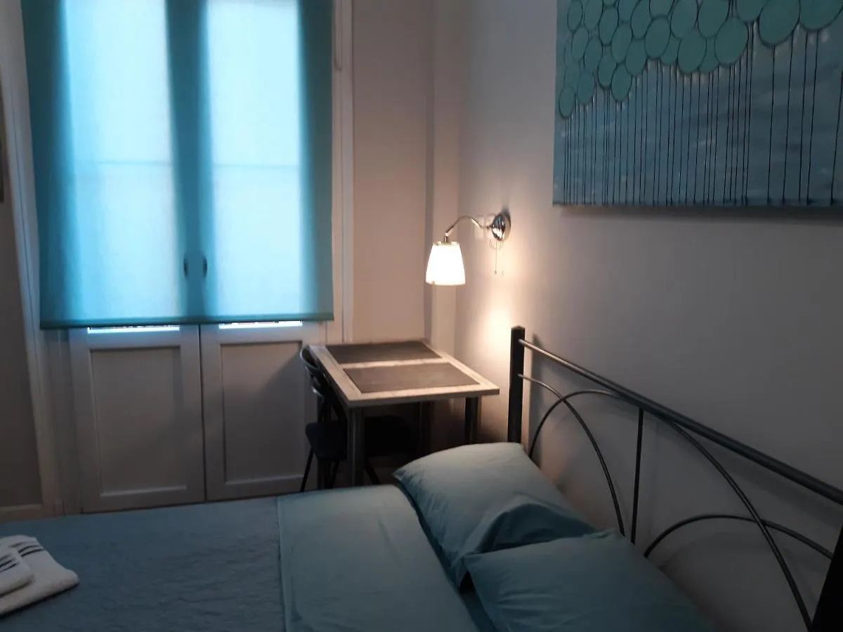 סלוניקי Megaron11 Apartments