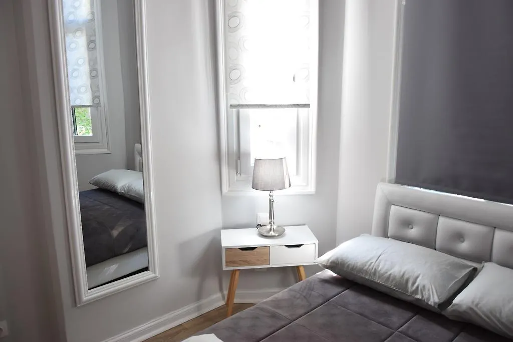 סלוניקי Megaron11 Apartments