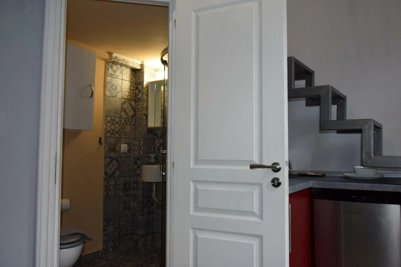 סלוניקי Megaron11 Apartments