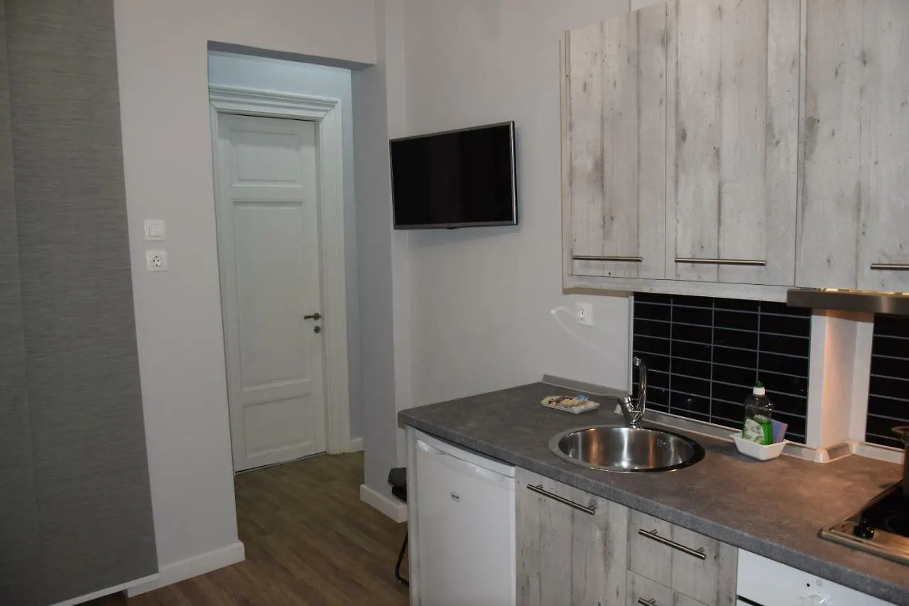 סלוניקי Megaron11 Apartments