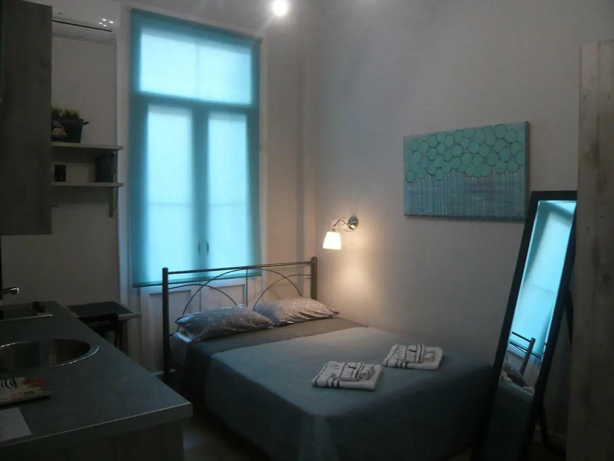 סלוניקי Megaron11 Apartments